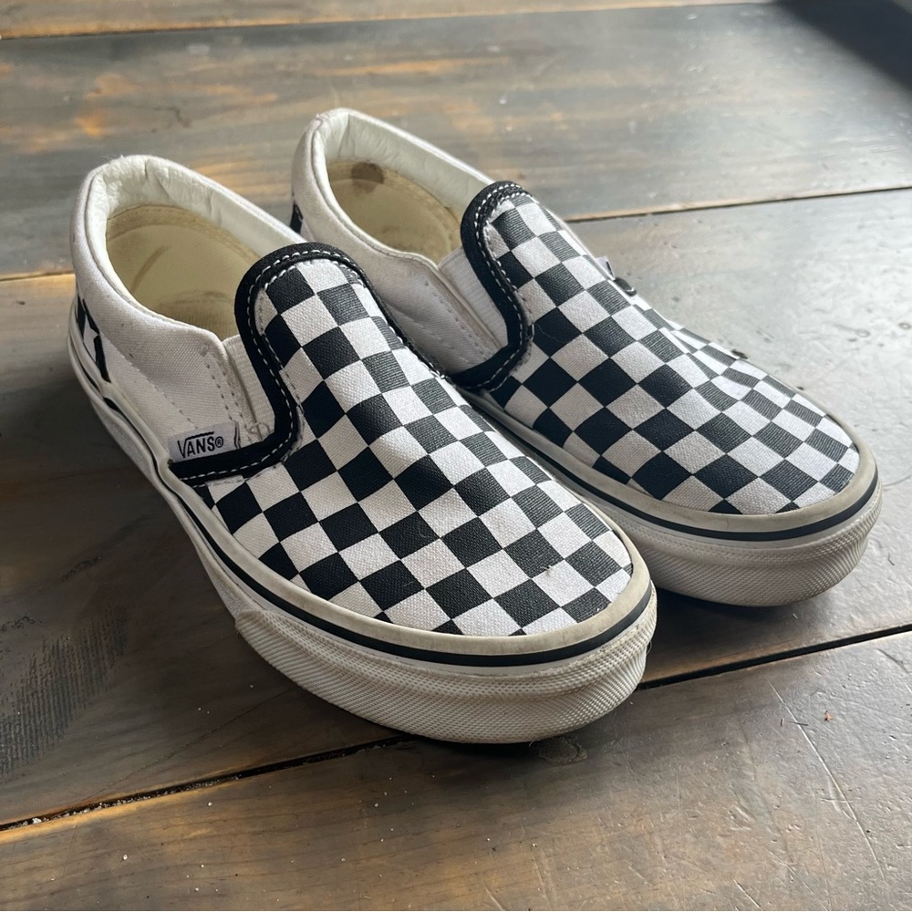 Boys unisex checked black white slip on vans